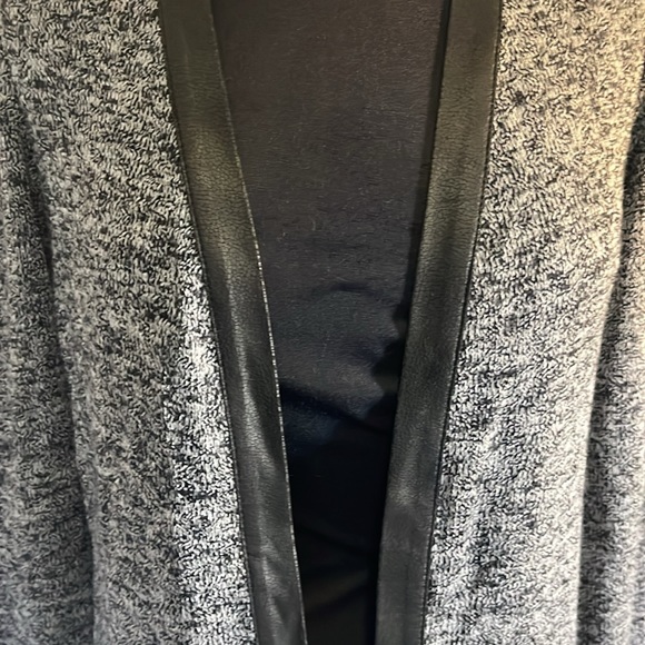 VEX COLLECTION SWEATER JACKET - Picture 2 of 8